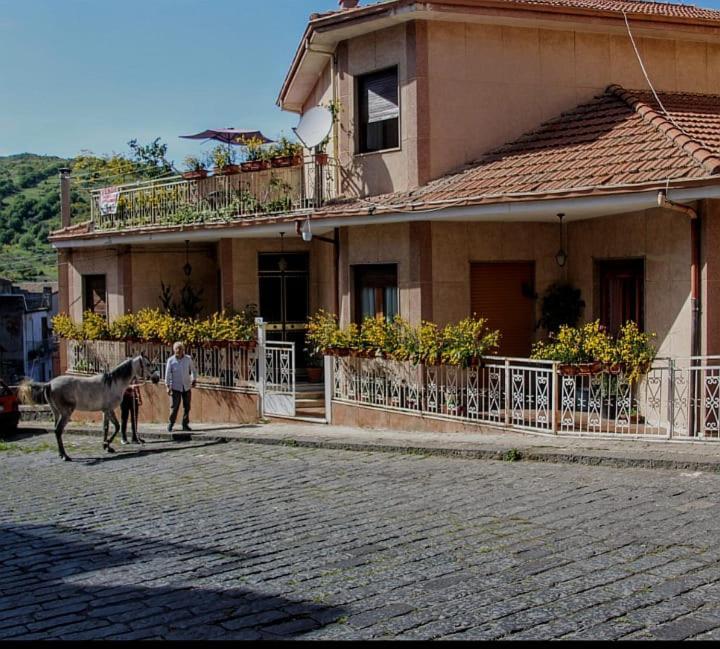 Отель Casa Don Vicenzo Рандаццо Экстерьер фото